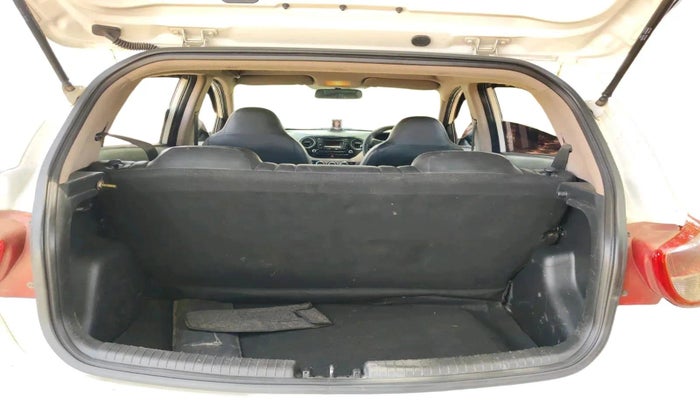 2014 Hyundai Grand i10 SPORTZ 1.1 CRDI, Diesel, Manual, 60,265 km, exterior