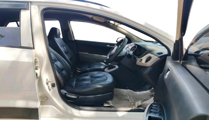 2014 Hyundai Grand i10 SPORTZ 1.1 CRDI, Diesel, Manual, 60,265 km, interior