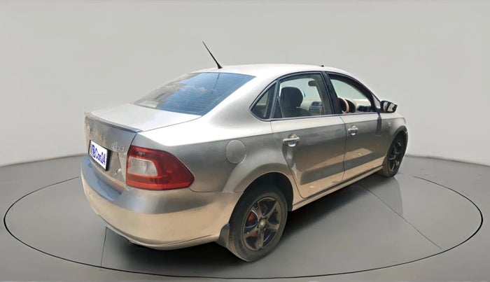 2012 Skoda Rapid ELEGANCE 1.6 TDI CR MT, Diesel, Manual, 85,313 km, exterior