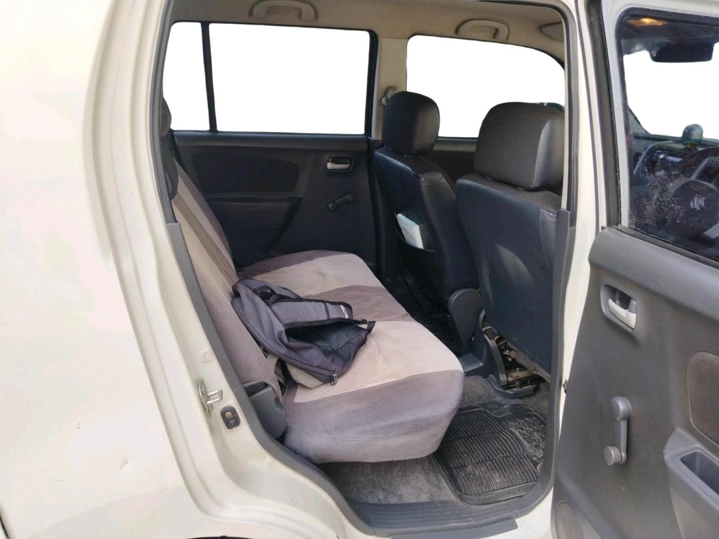 2011 Maruti Wagon R 1.0 LXI CNG, CNG, Manual, 81,533 km, interior
