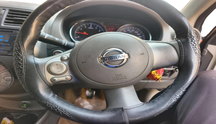 2011 Nissan Sunny XV PETROL, CNG, Manual, 2,16,082 km, interior