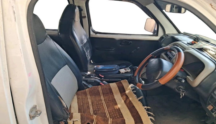 2017 Maruti Eeco 5 STR WITH A/C+HTR, CNG, Manual, 2,03,690 km, interior