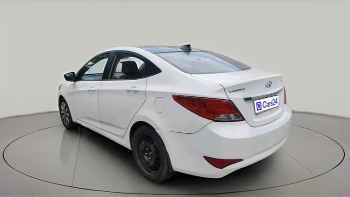 2016 Hyundai Verna 1.6 CRDI SX, Diesel, Manual, 1,37,680 km, exterior
