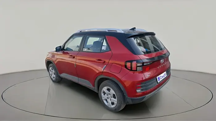 2022 Hyundai VENUE SX 1.2 PETROL DUAL TONE, Petrol, Manual, 13,500 km, exterior
