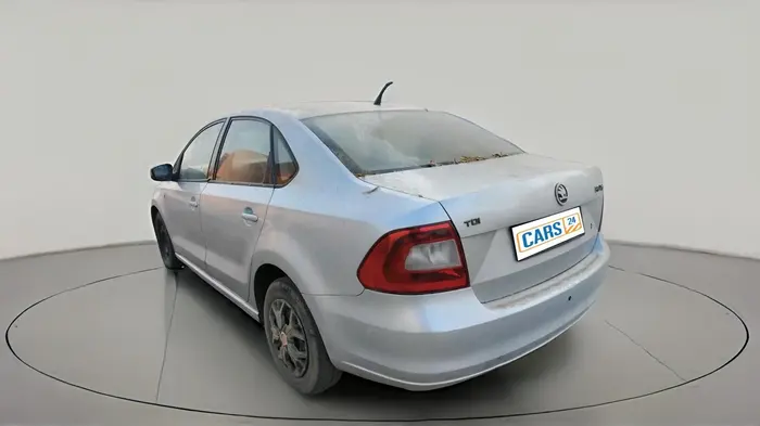 2011 Skoda Rapid ACTIVE 1.6 TDI CR MT, Diesel, Manual, 1,91,001 km, exterior