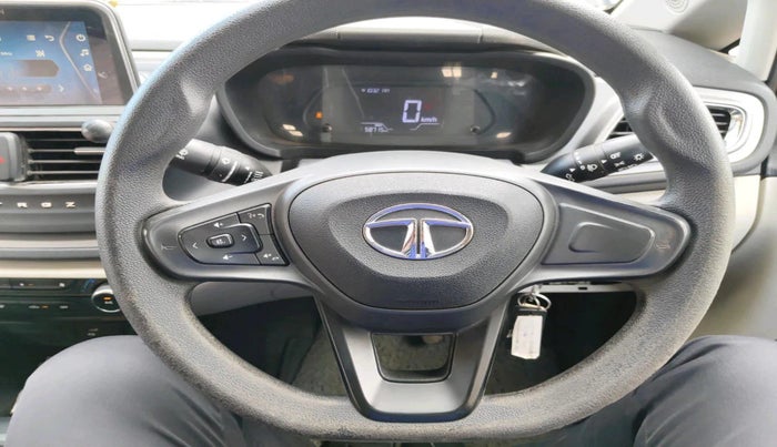 2023 Tata ALTROZ XM PLUS CNG, CNG, Manual, 58,715 km, interior