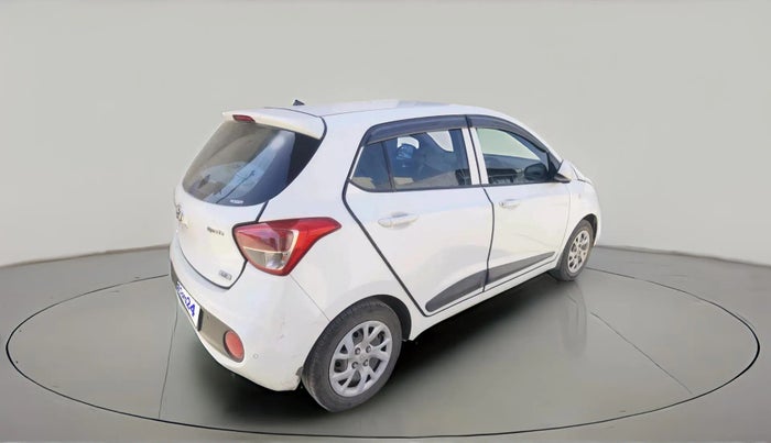 2017 Hyundai Grand i10 SPORTZ 1.2 KAPPA VTVT, CNG, Manual, 82,698 km, exterior