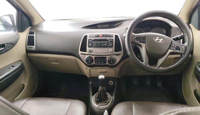 2013 Hyundai i20 SPORTZ 1.2, Petrol, Manual, 1,01,098 km, interior