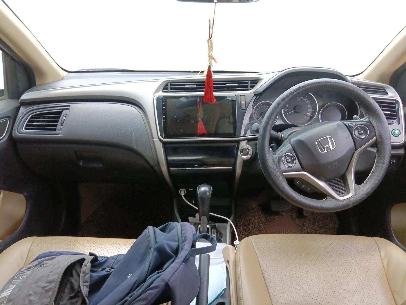 2017 Honda City 1.5L I-VTEC VX CVT, CNG, Automatic, 78,671 km, interior