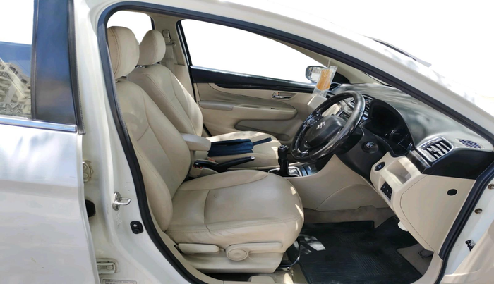 2015 Maruti Ciaz ZDI+ SHVS, Diesel, Manual, 1,19,842 km, interior