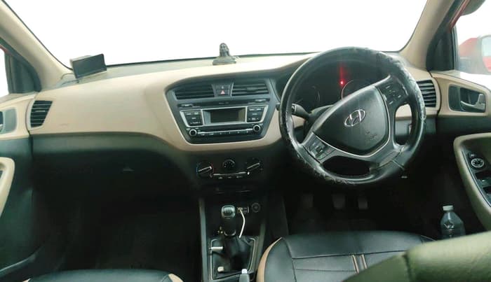 2017 Hyundai Elite i20 SPORTZ 1.2, CNG, Manual, 1,14,211 km, interior