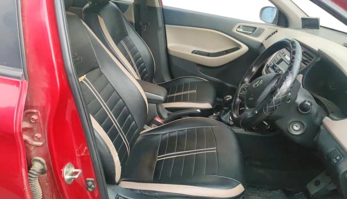 2017 Hyundai Elite i20 SPORTZ 1.2, CNG, Manual, 1,14,211 km, interior