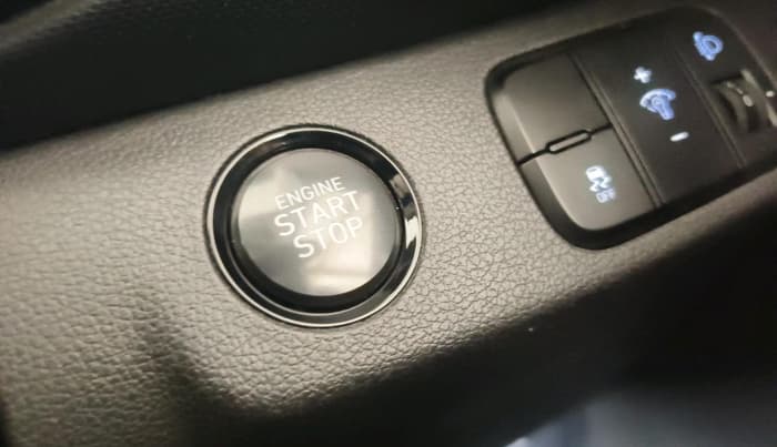 2021 Hyundai VENUE SX PLUS 1.0 TURBO DCT, Petrol, Automatic, 19,775 km, interior