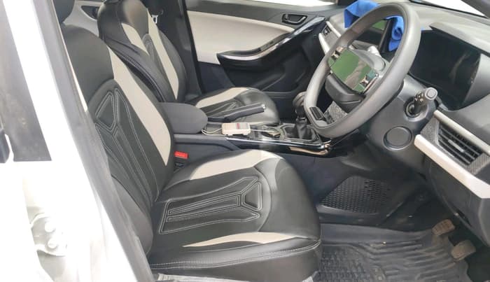 2025 Tata NEXON Creative 1.2 iCNG, CNG, Manual, 7,686 km, interior