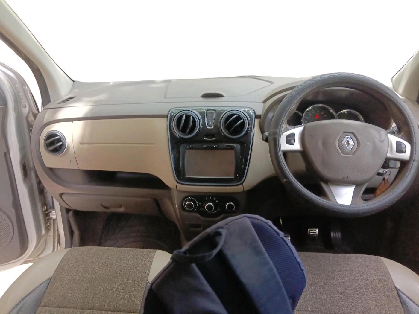 2015 Renault Lodgy 85 PS RXZ, Diesel, Manual, 1,92,050 km, interior