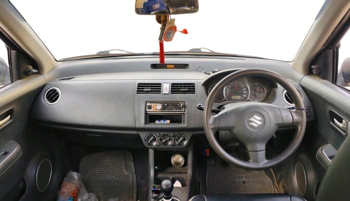 2010 Maruti Swift VXI, CNG, Manual, 1,73,133 km, interior