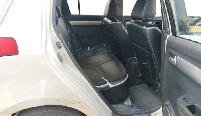 2010 Maruti Swift VXI, CNG, Manual, 1,73,133 km, interior