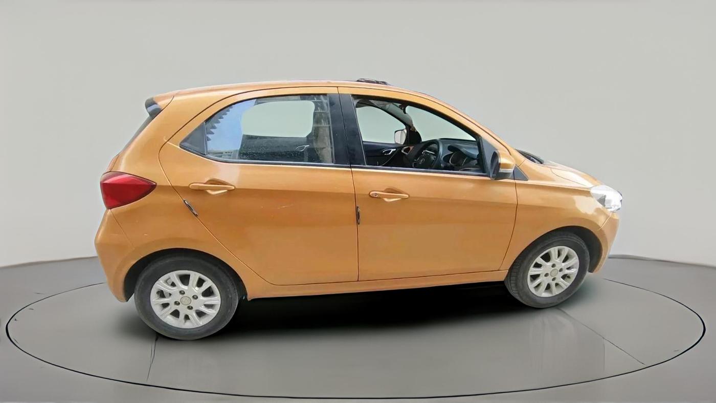 2016 Tata Tiago XZ PETROL, Petrol, Manual, 40,888 km, exterior