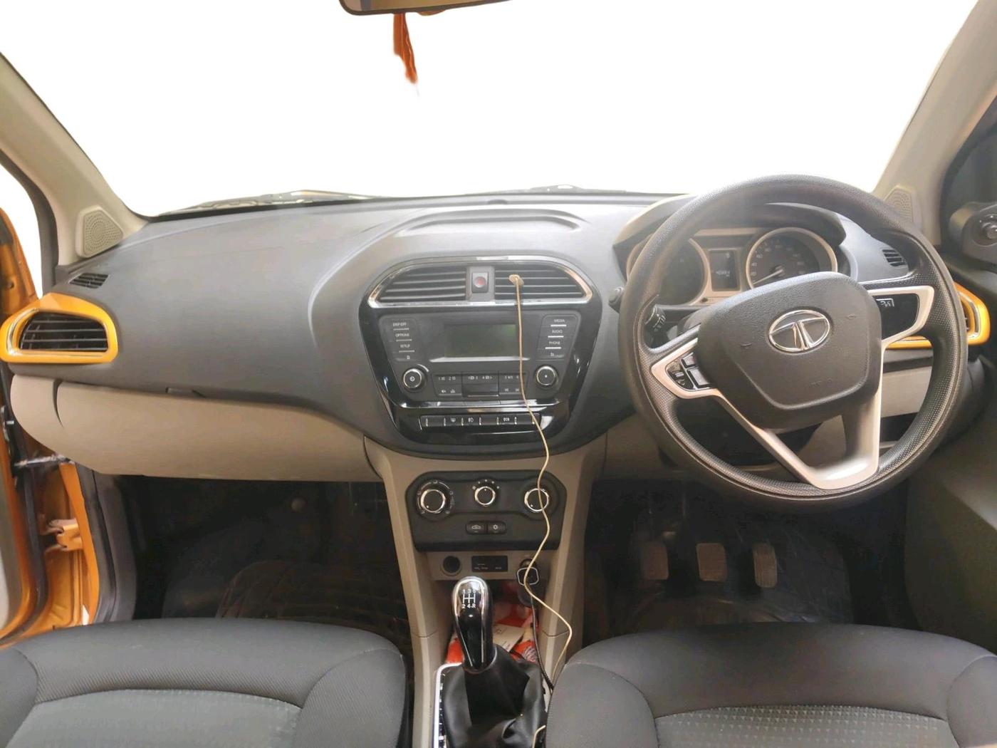 2016 Tata Tiago XZ PETROL, Petrol, Manual, 40,888 km, interior
