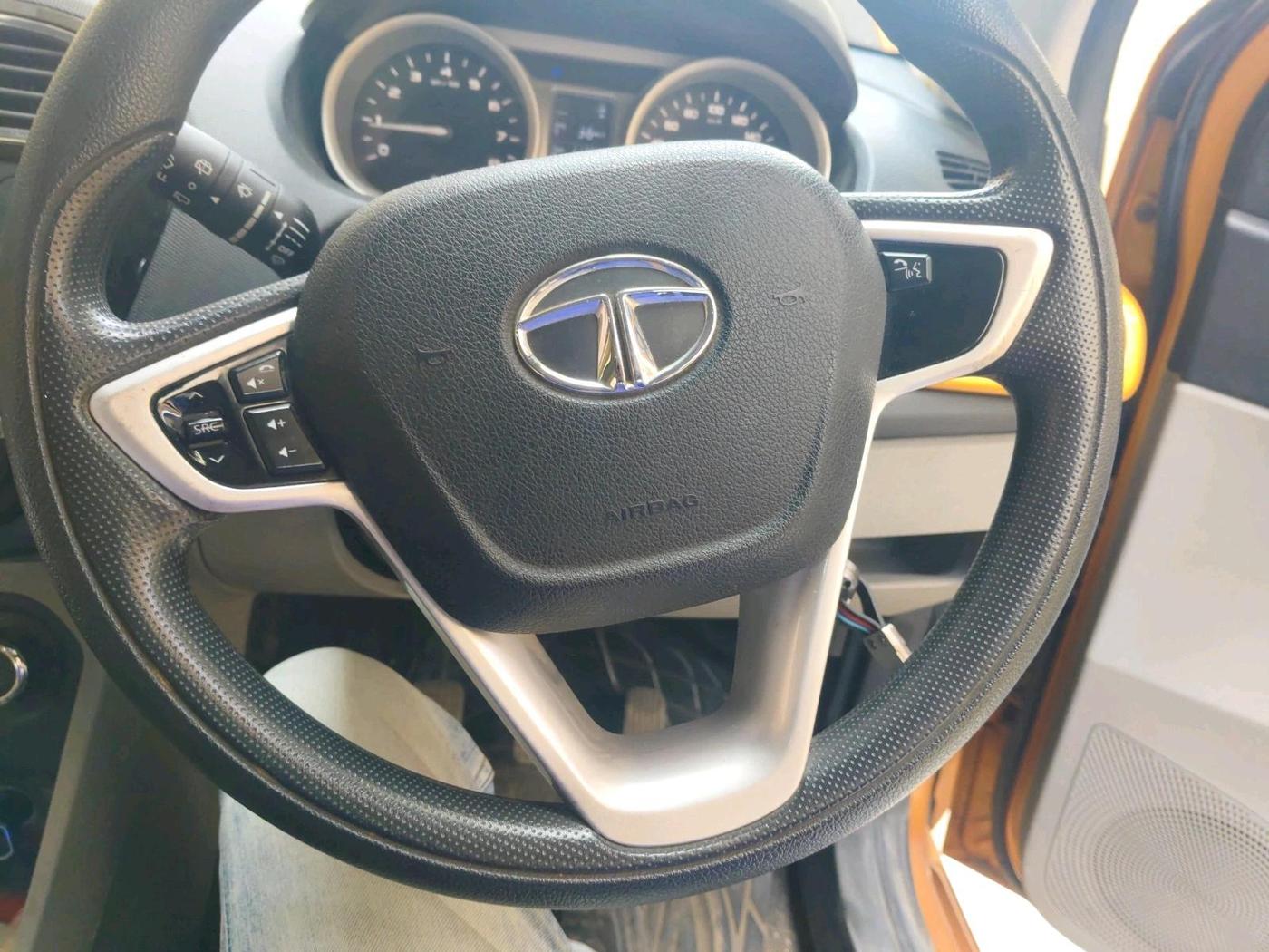 2016 Tata Tiago XZ PETROL, Petrol, Manual, 40,888 km, interior