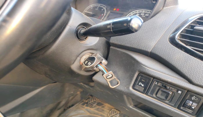 2018 Maruti Vitara Brezza VDI, Diesel, Manual, 1,99,988 km, interior