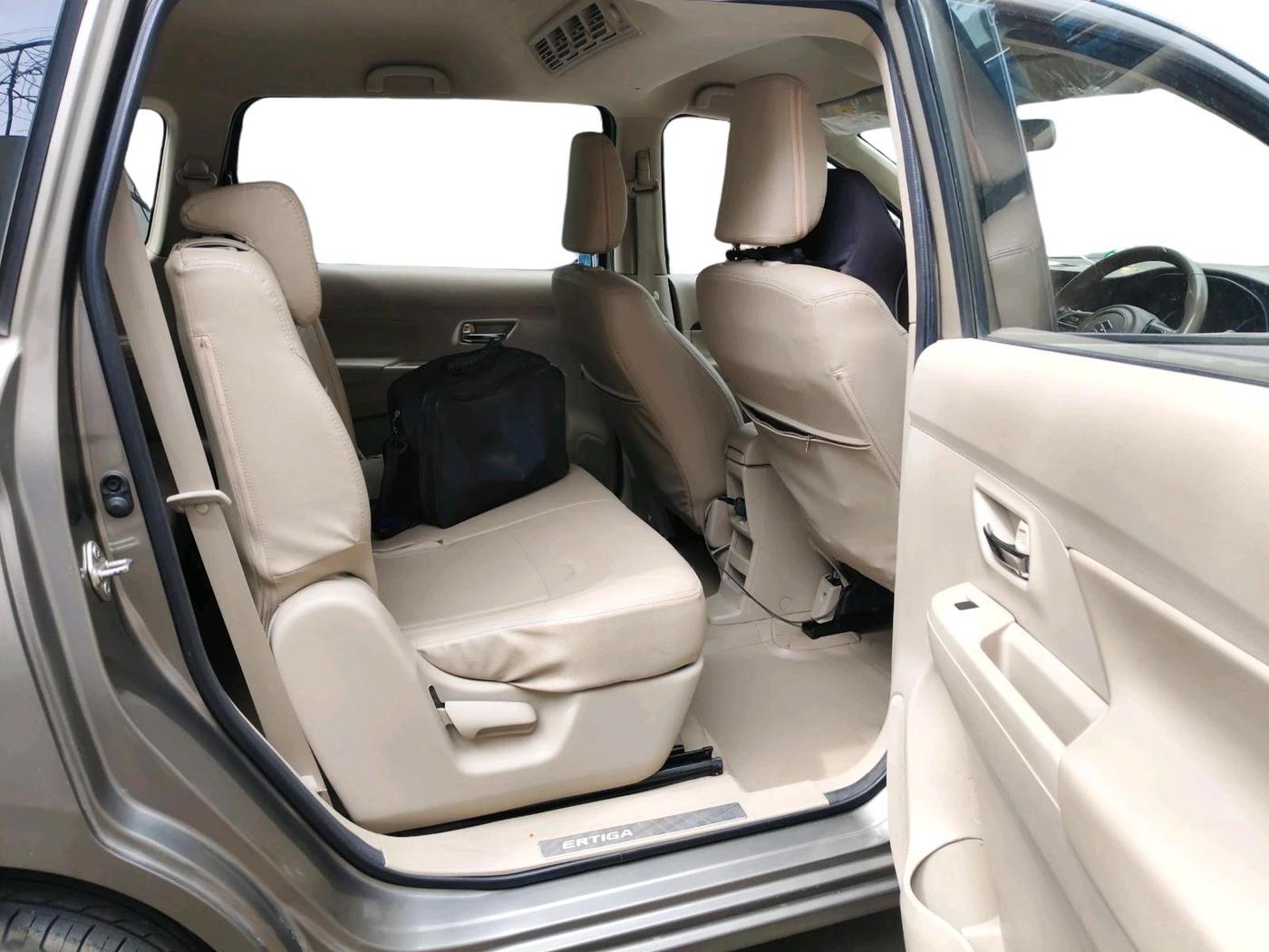 2021 Maruti Ertiga ZXI+ SHVS, Petrol, Manual, 71,803 km, interior