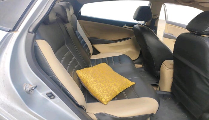 2012 Hyundai Verna FLUIDIC 1.6 CRDI SX, Diesel, Manual, 89,325 km, interior