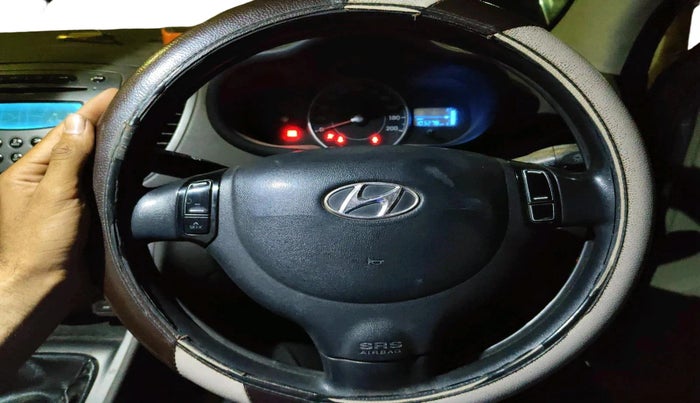 2013 Hyundai i10 SPORTZ 1.2, CNG, Manual, 1,03,278 km, interior