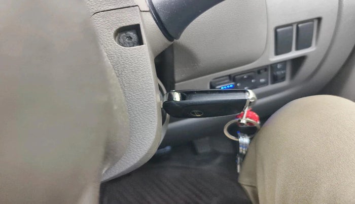 2011 Nissan Sunny XL, CNG, Manual, 1,45,592 km, interior