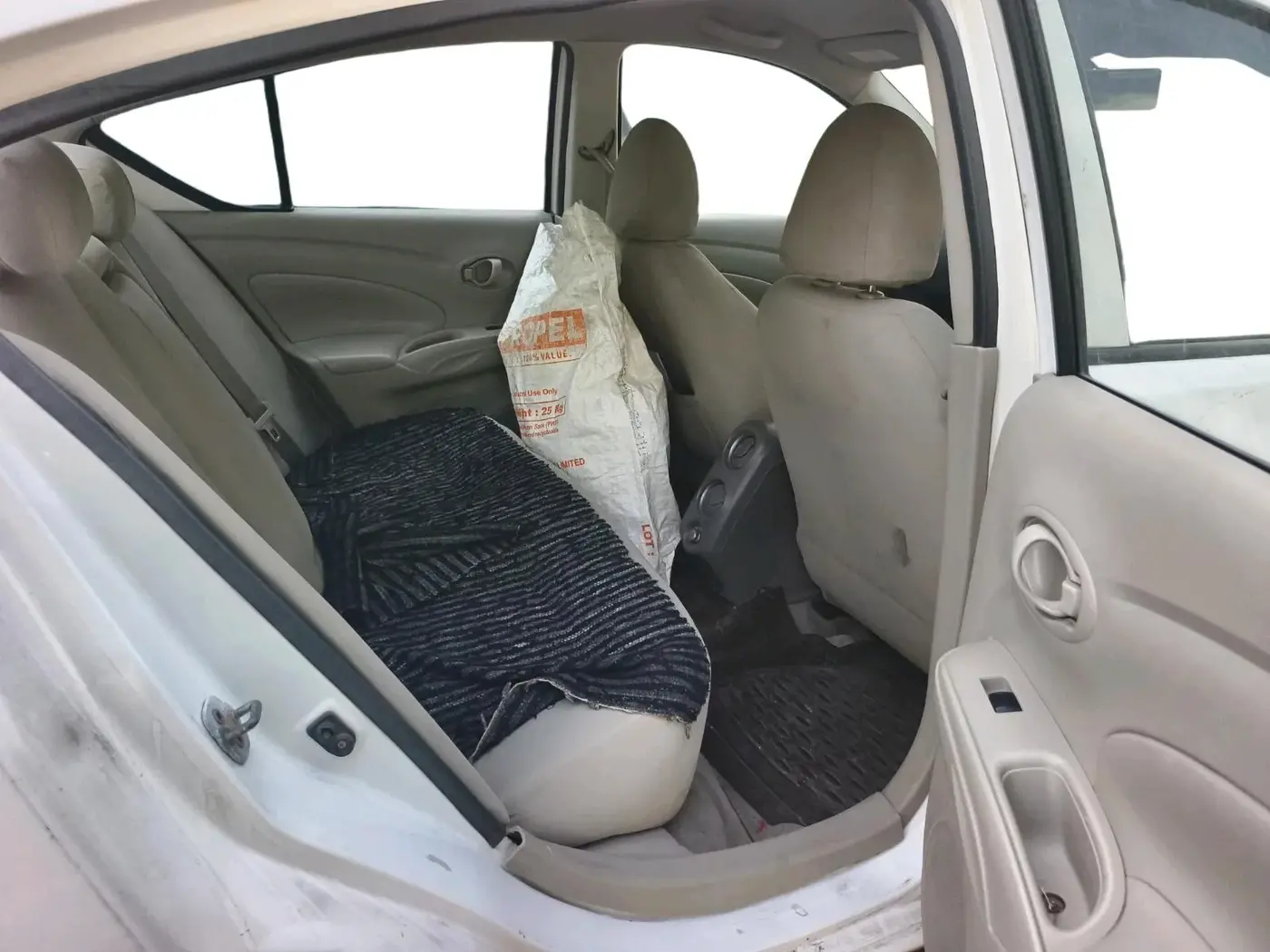 2011 Nissan Sunny XL, CNG, Manual, 1,45,592 km, interior