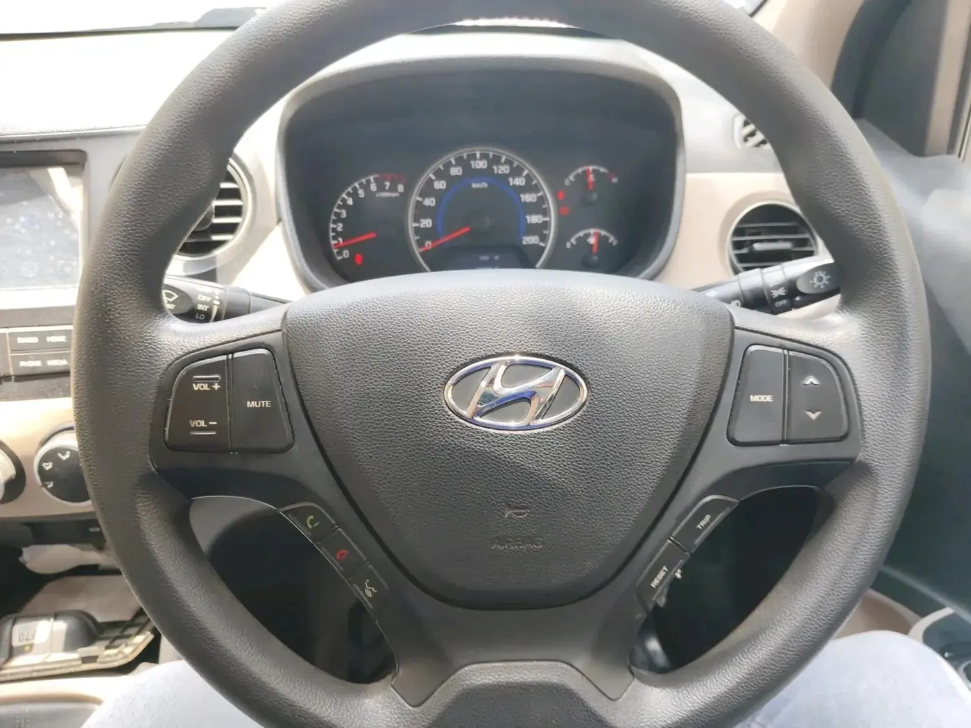 2018 Hyundai Grand i10 SPORTZ 1.2 KAPPA VTVT, CNG, Manual, 65,497 km, interior