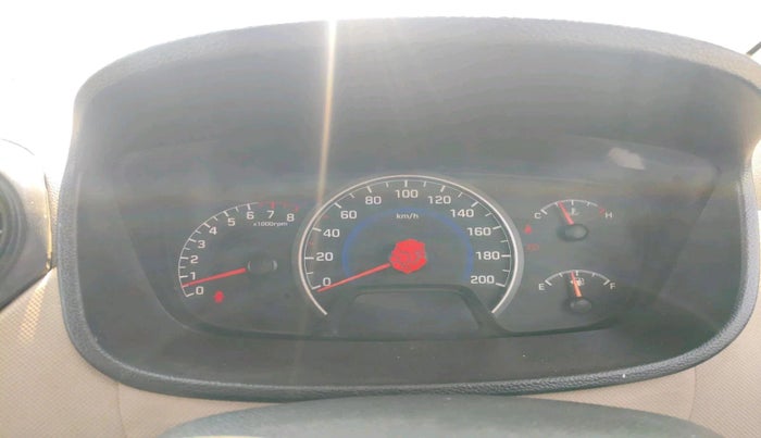 2016 Hyundai Grand i10 MAGNA 1.2 KAPPA VTVT, CNG, Manual, 1,60,003 km, interior