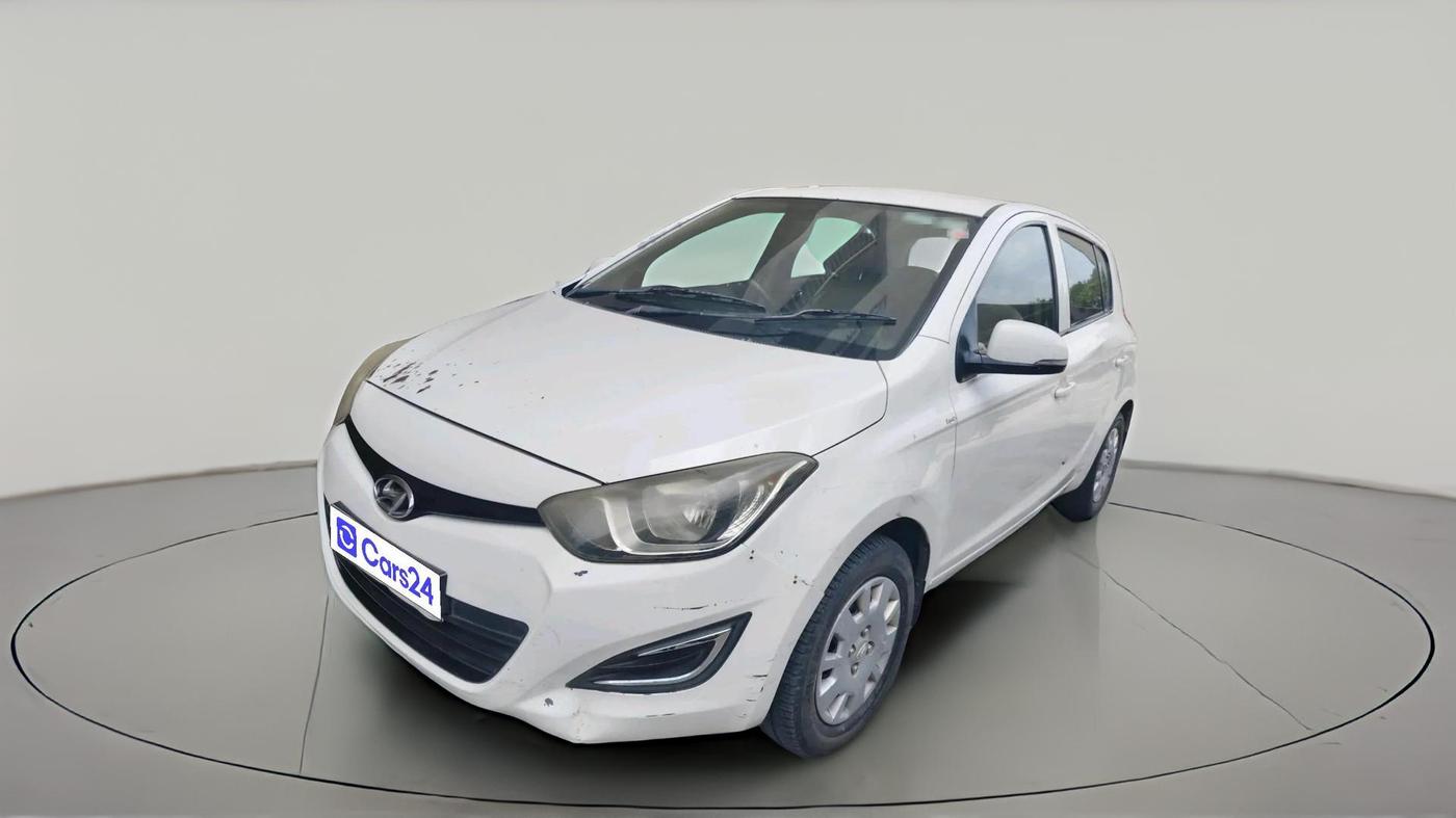2012 Hyundai i20 MAGNA 1.2, CNG, Manual, 3,31,456 km, exterior