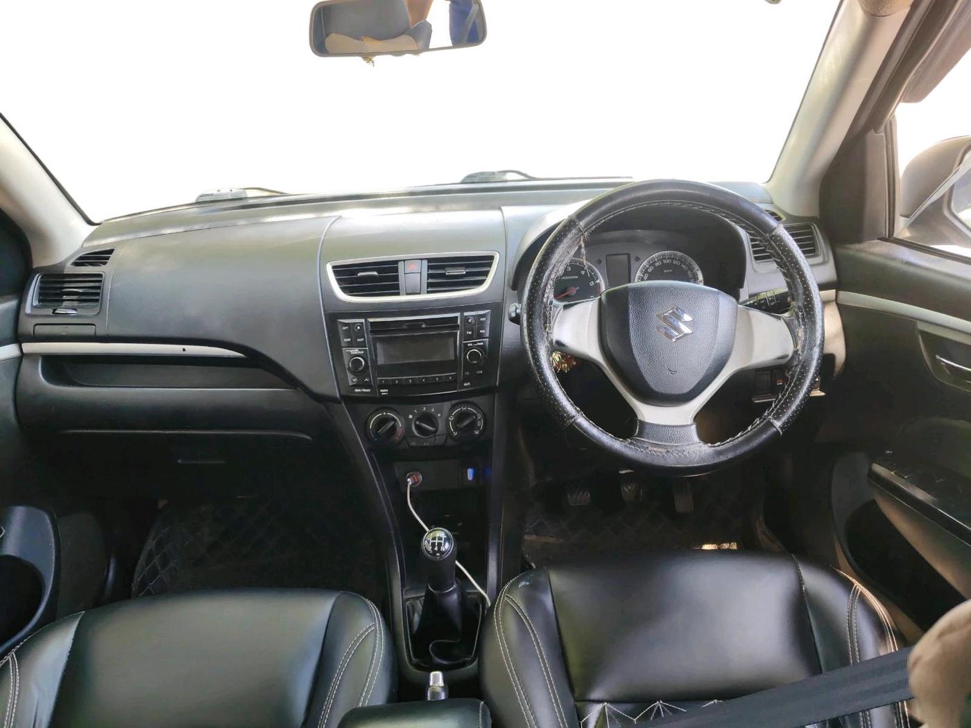 2015 Maruti Swift VDI, Diesel, Manual, 1,75,817 km, interior