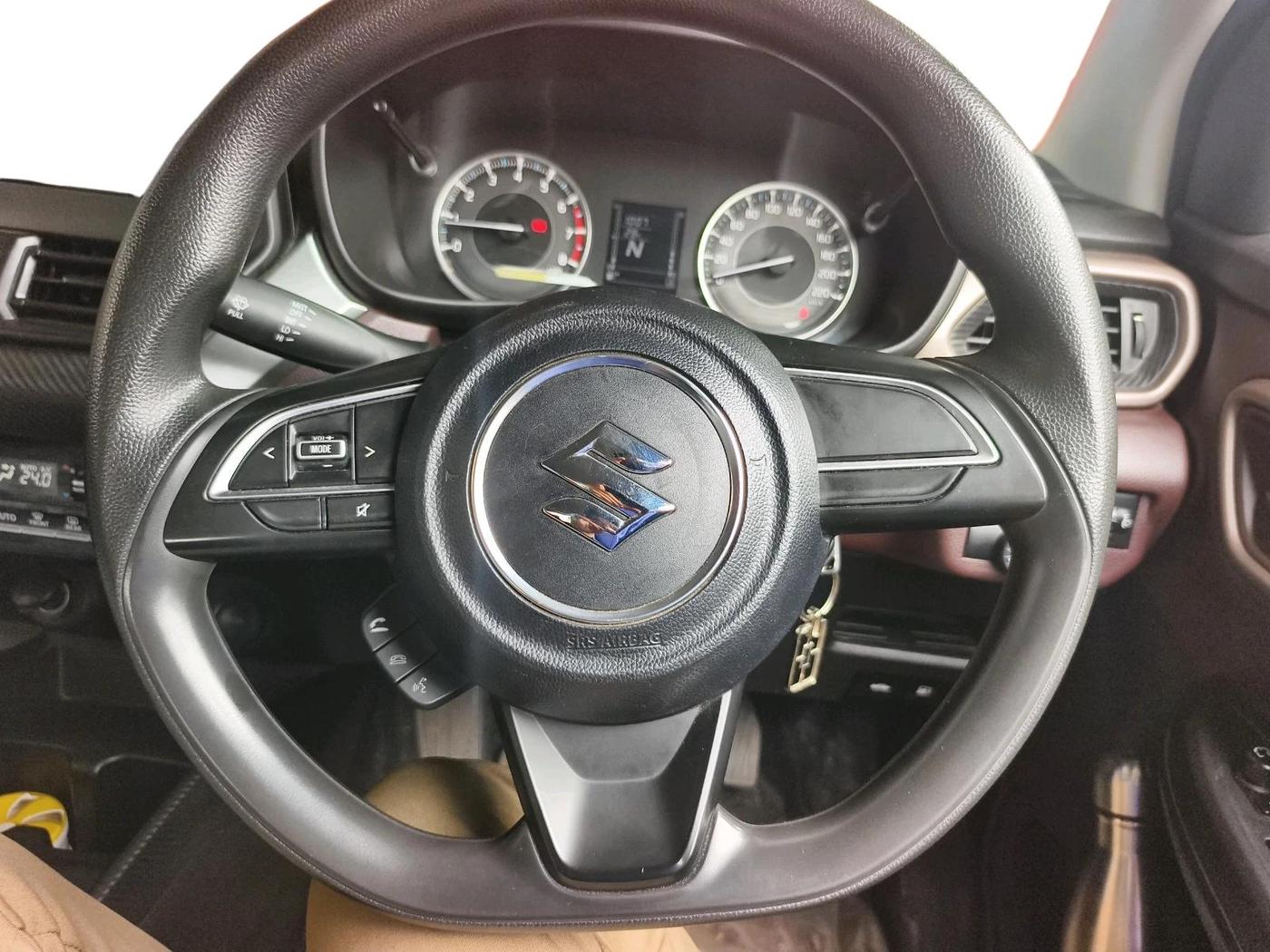 2023 Maruti FRONX DELTA PLUS 1.2L AGS, CNG, Automatic, 31,749 km, interior