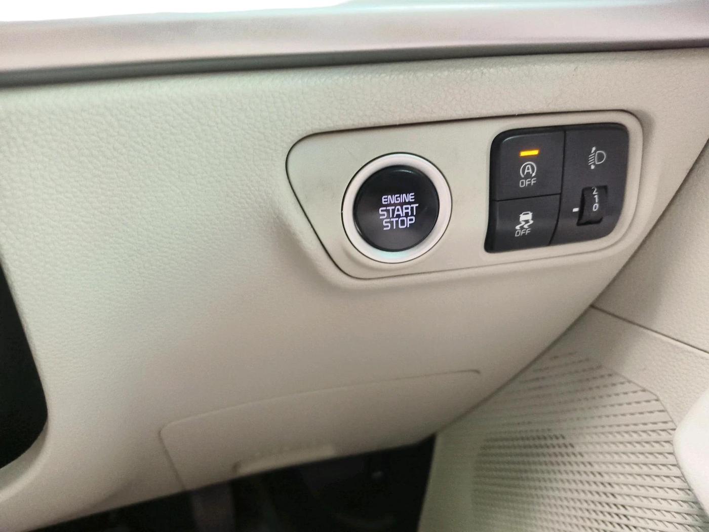 2024 KIA CARENS PRESTIGE PLUS 1.5 DIESEL 7 STR, Diesel, Manual, 98,205 km, interior