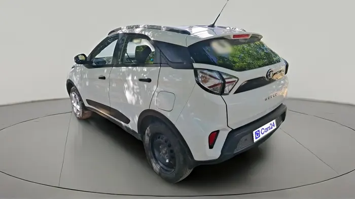 2022 Tata NEXON XMA SUNROOF PETROL, CNG, Automatic, 82,822 km, exterior