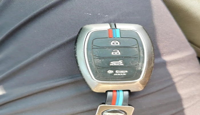 2022 Hyundai Verna SX (O) 1.5 CRDI, Diesel, Manual, 74,838 km, interior