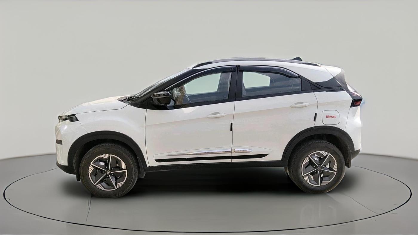 2024 Tata NEXON CREATIVE PLUS 1.5 REVOTORQ 6 MT, Diesel, Manual, 15,872 km, exterior