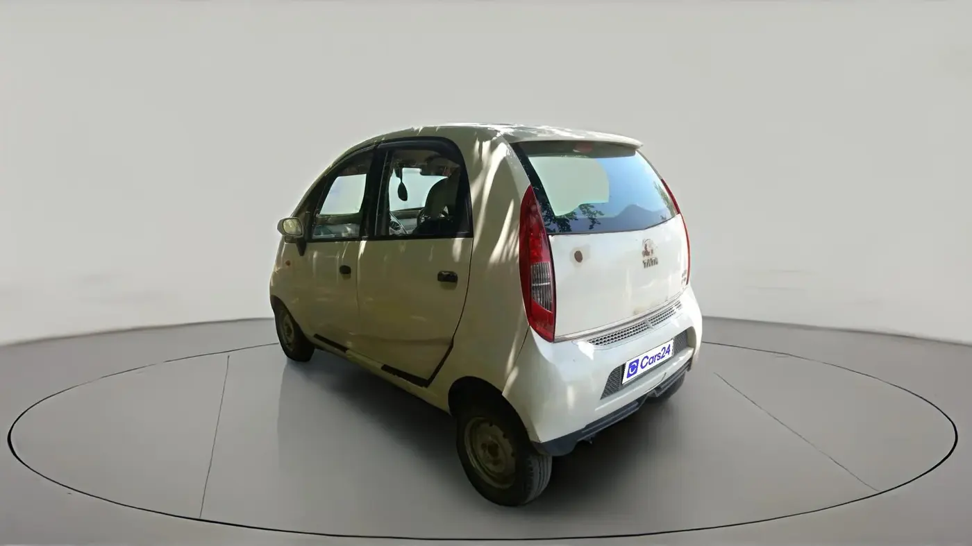 2014 Tata Nano EMAX LX CNG, CNG, Manual, 1,52,173 km, exterior