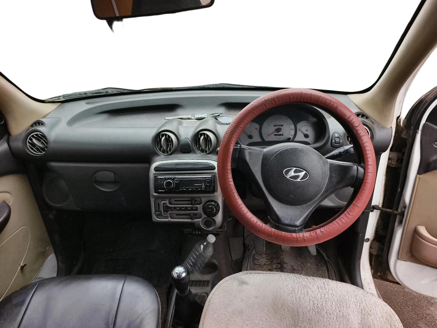 2013 Hyundai Santro Xing GLS, CNG, Manual, 1,05,608 km, interior