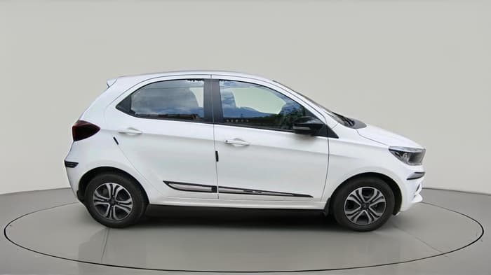 2024 Tata Tiago XTA PETROL, Petrol, Automatic, 4,785 km, exterior