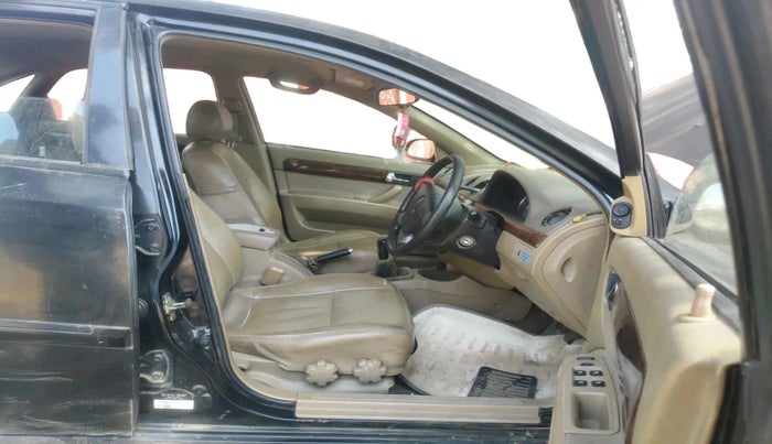 2011 Chevrolet Optra Magnum LT 2.0 TCDI, Diesel, Manual, 1,41,502 km, interior