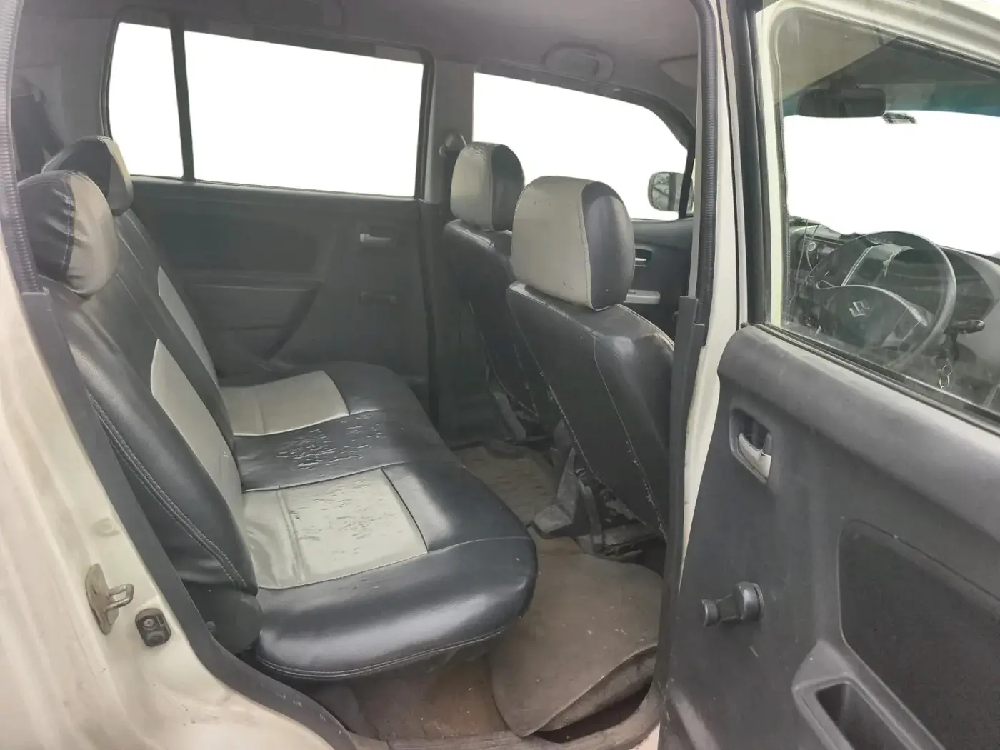 2010 Maruti Wagon R 1.0 LXI, CNG, Manual, 91,824 km, interior