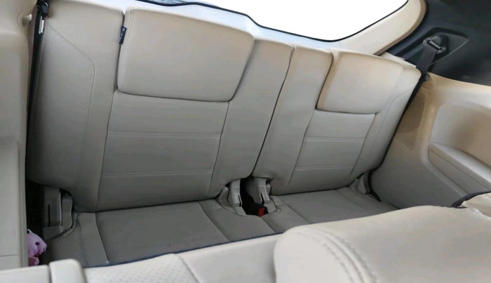 2021 Ford Endeavour TITANIUM PLUS 2.0 4X2 AT SUNROOF, Diesel, Automatic, 1,37,942 km, interior