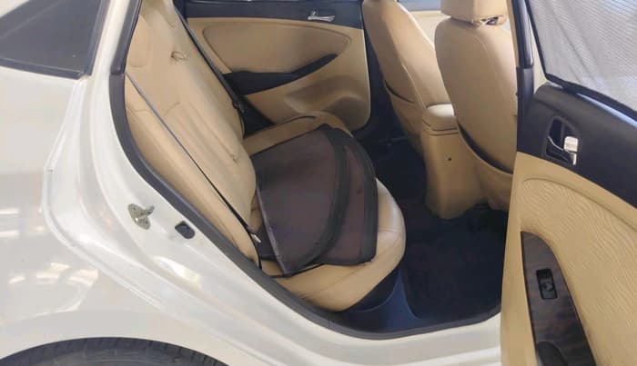 2013 Hyundai Verna FLUIDIC 1.6 CRDI SX, Diesel, Manual, 2,91,526 km, interior