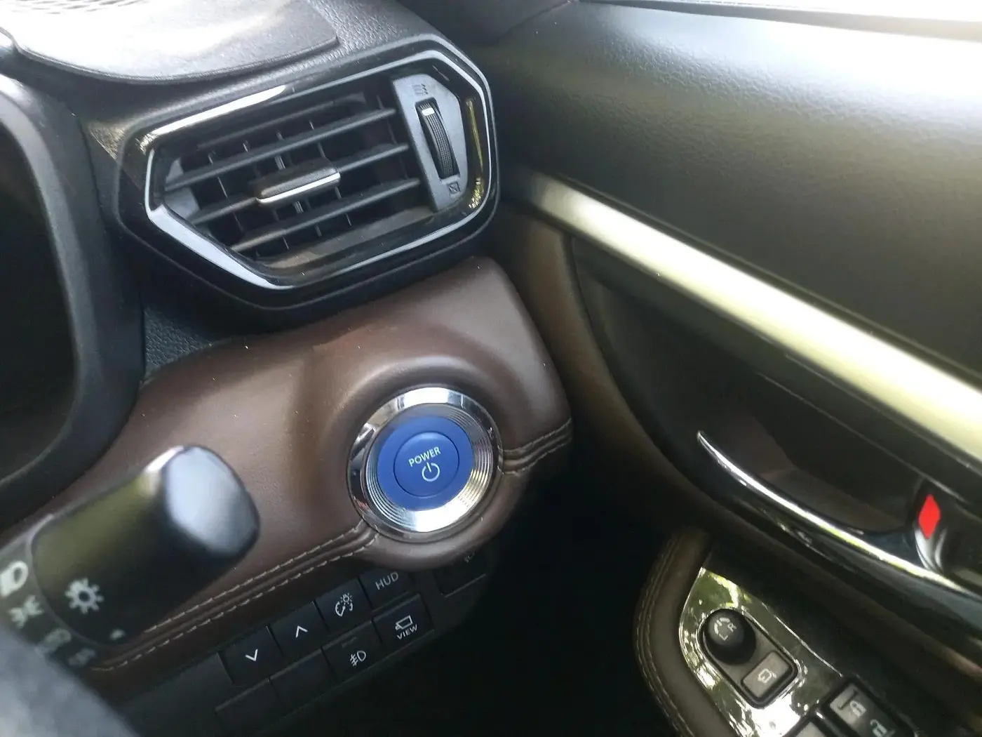 2025 Toyota URBAN CRUISER HYRYDER V HYBRID, Hybrid, Automatic, 17,466 km, interior