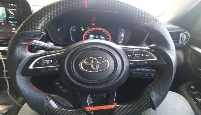 2025 Toyota URBAN CRUISER HYRYDER V HYBRID, Hybrid, Automatic, 17,466 km, interior