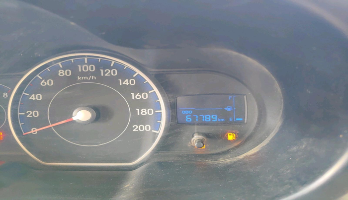 2015 Hyundai i10 SPORTZ 1.1, CNG, Manual, 67,789 km, interior