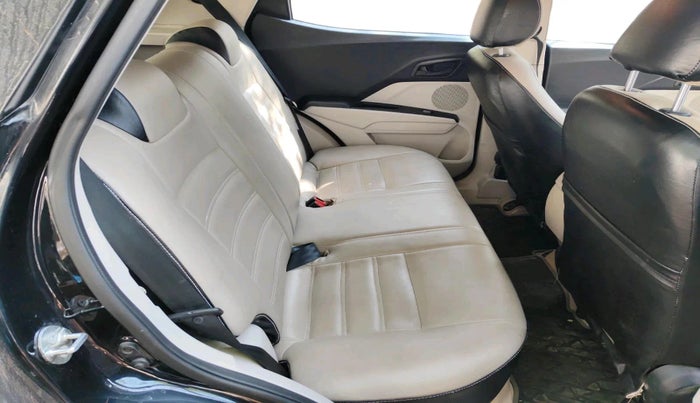 2022 Mahindra XUV300 W6 1.5 Diesel, Diesel, Manual, 68,902 km, interior